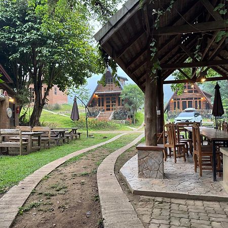 Отель Ban Kaew Mo Ra Glamping & Restaurant Pang Mapha Экстерьер фото