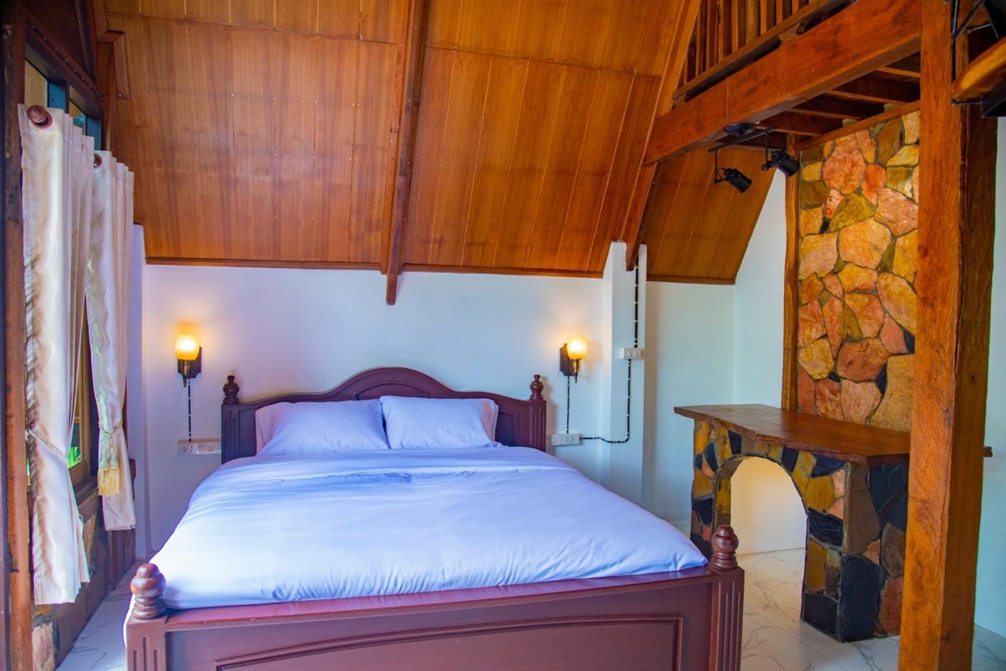 Отель Ban Kaew Mo Ra Glamping & Restaurant Pang Mapha Номер фото