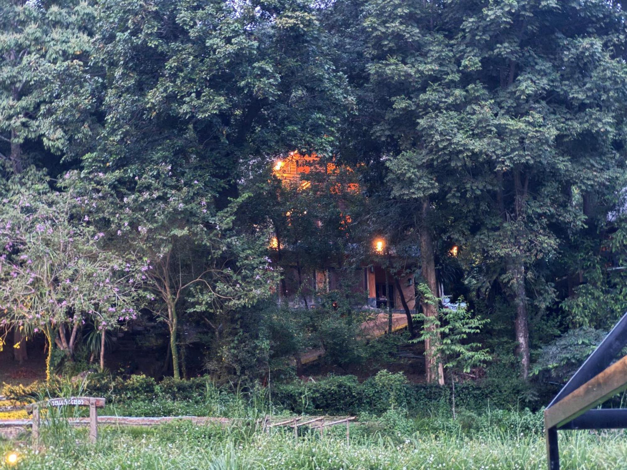 Отель Ban Kaew Mo Ra Glamping & Restaurant Pang Mapha Экстерьер фото