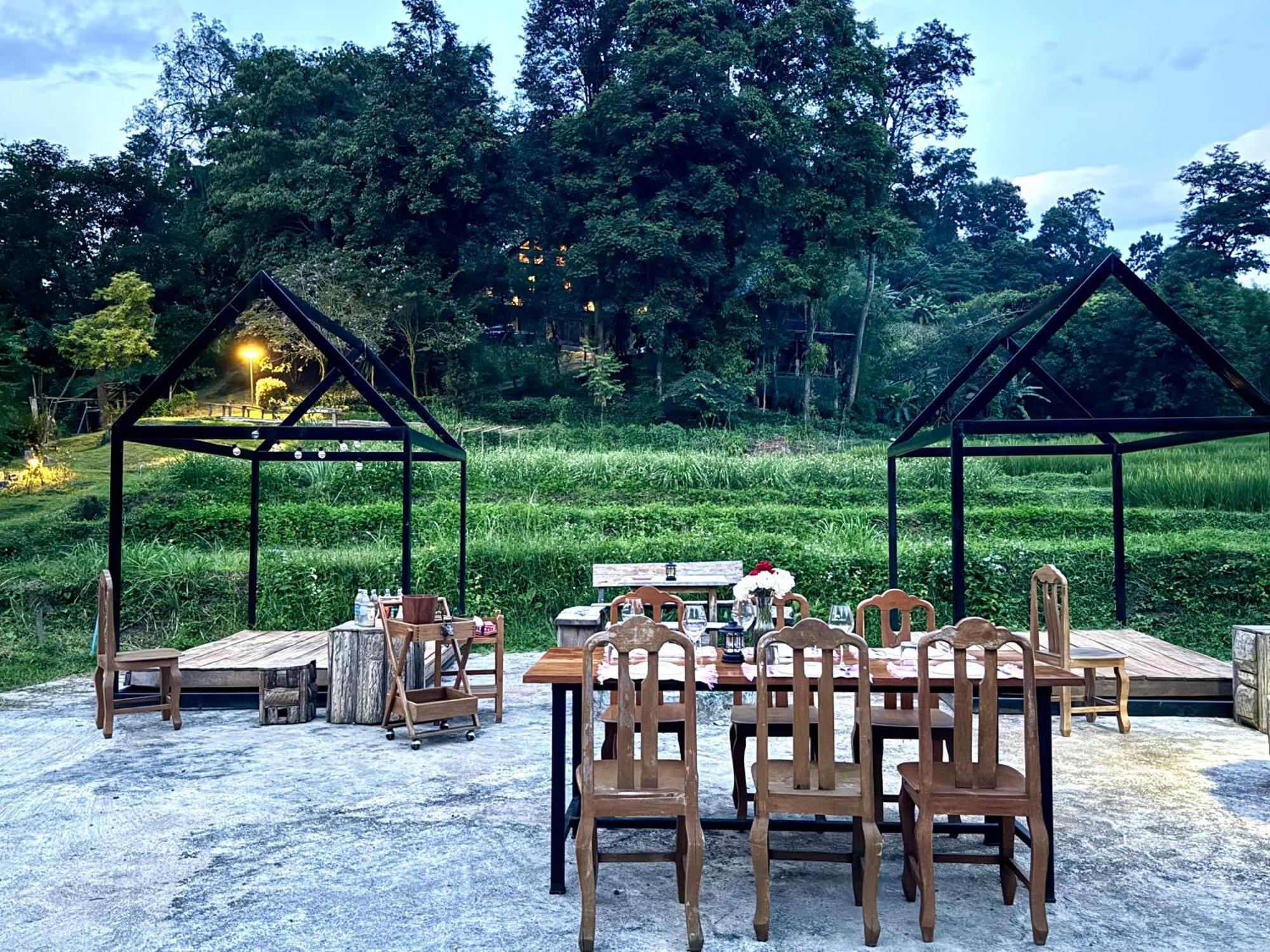 Отель Ban Kaew Mo Ra Glamping & Restaurant Pang Mapha Экстерьер фото