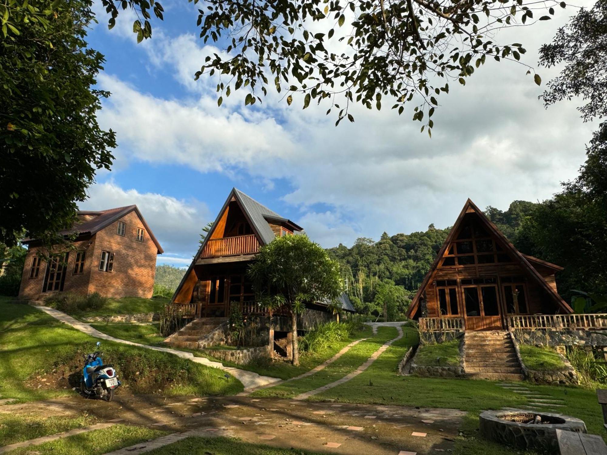 Отель Ban Kaew Mo Ra Glamping & Restaurant Pang Mapha Экстерьер фото