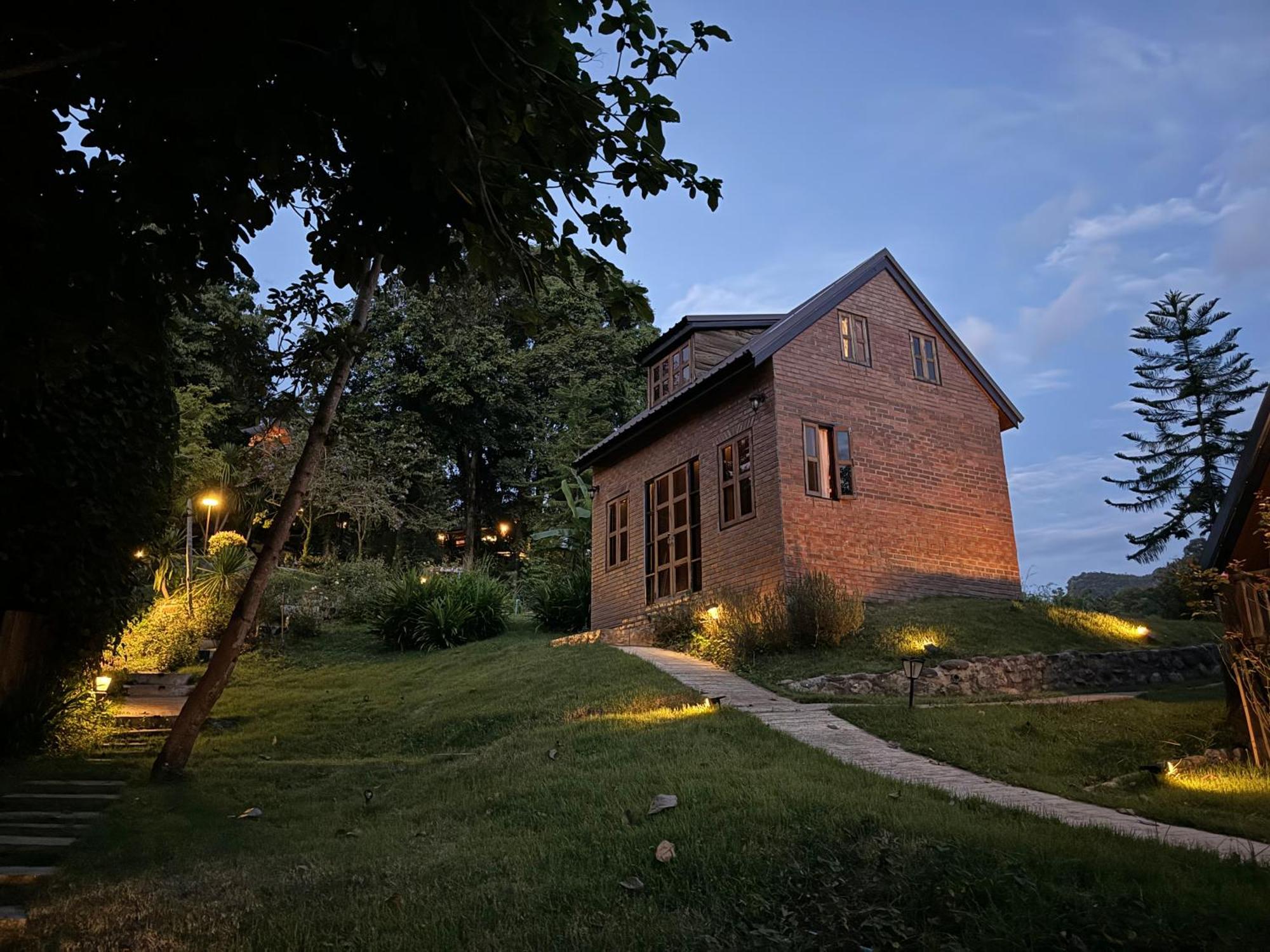 Отель Ban Kaew Mo Ra Glamping & Restaurant Pang Mapha Экстерьер фото