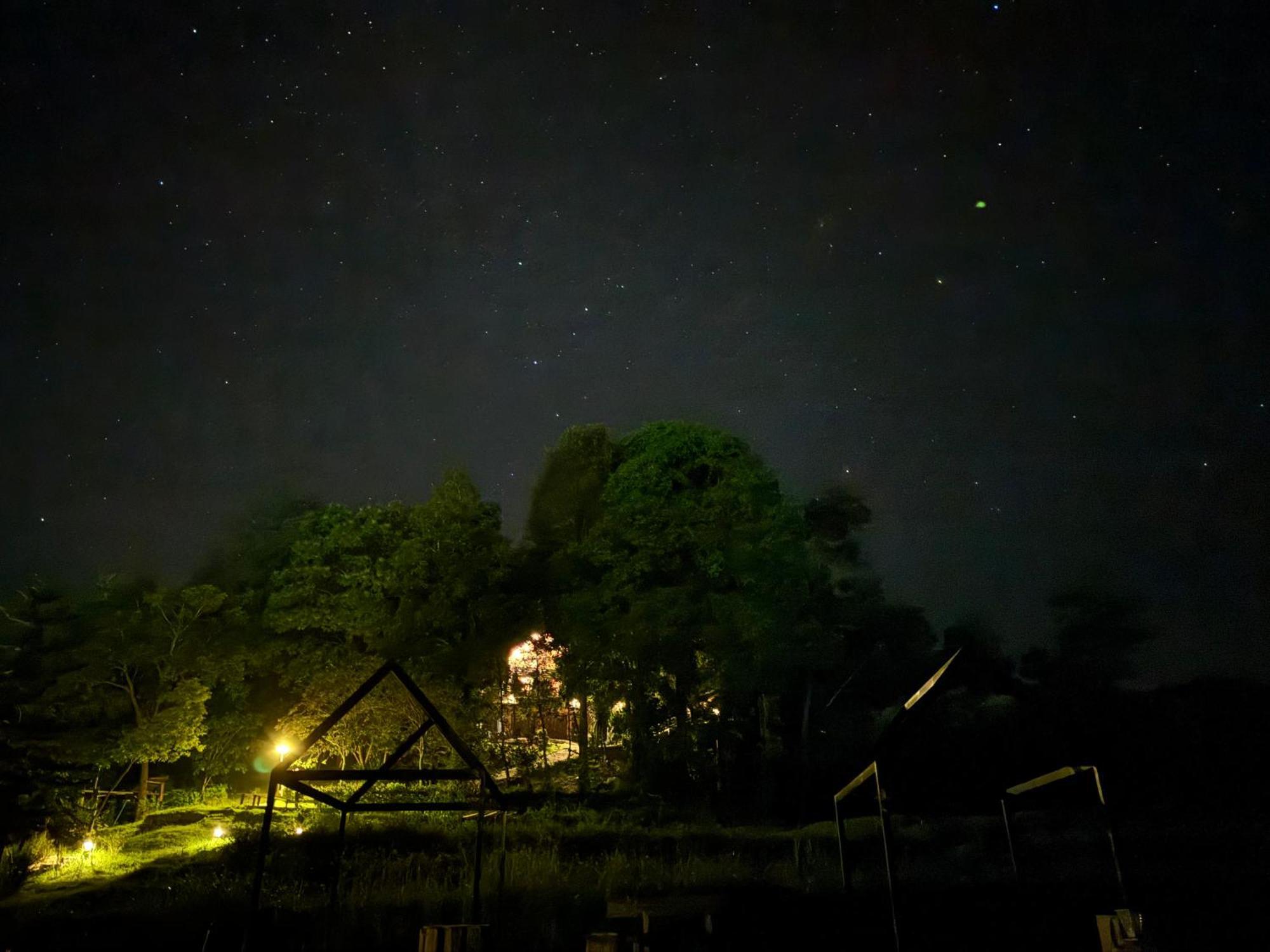 Отель Ban Kaew Mo Ra Glamping & Restaurant Pang Mapha Экстерьер фото