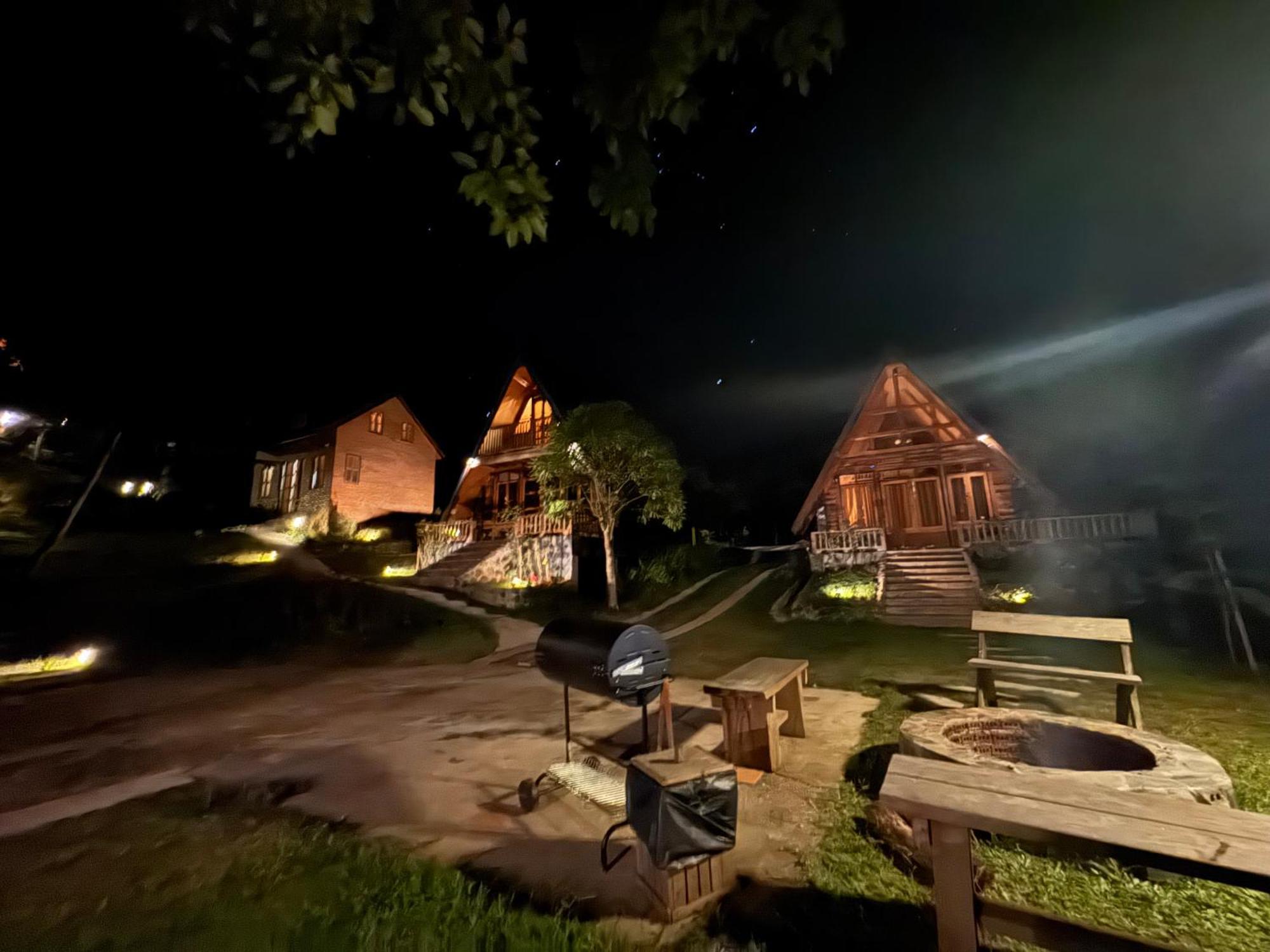 Отель Ban Kaew Mo Ra Glamping & Restaurant Pang Mapha Экстерьер фото